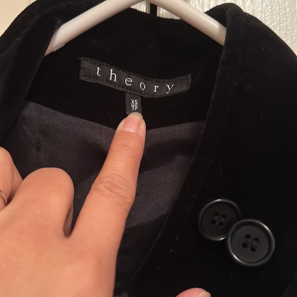 Coat - Picture 8 of 8